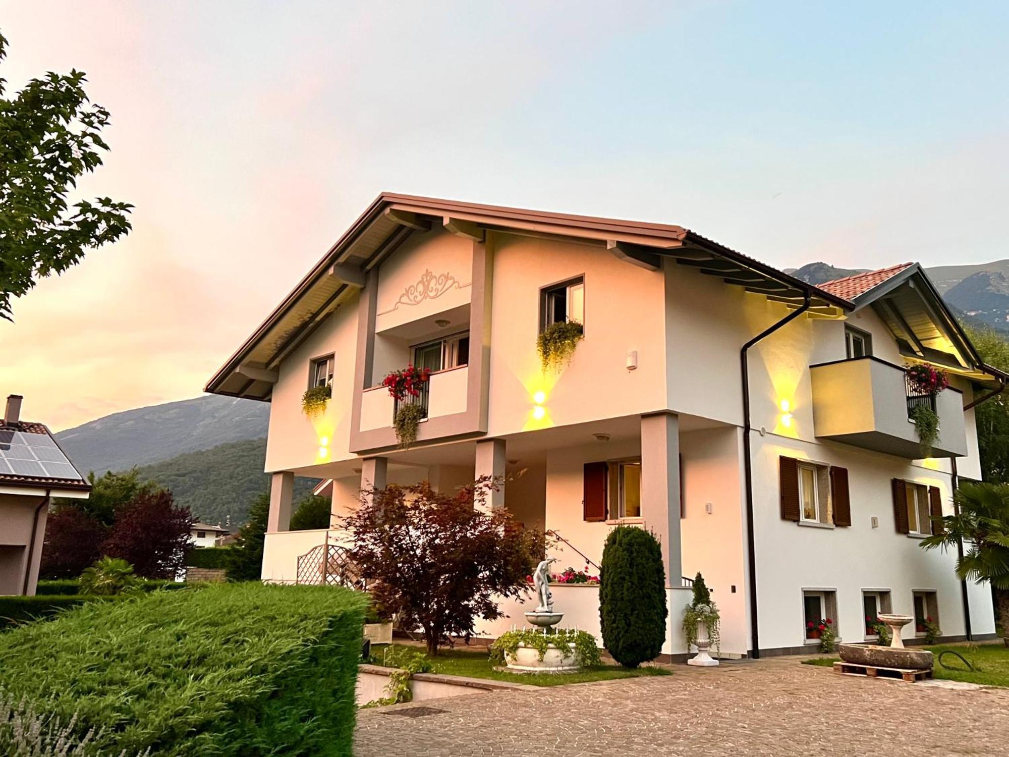 La Finestra Sul Giardino - B&B Cavedine 외부 사진
